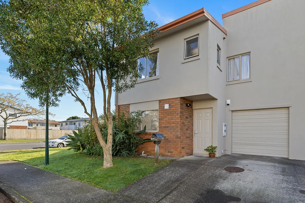 Ranui 3部屋 Step onto the property ladder.