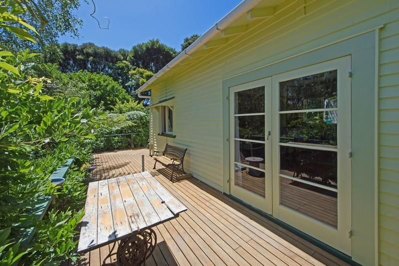 33 Hobson Terrace, Onetangi, Auckland, 2 Bedrooms, 1 Bathrooms