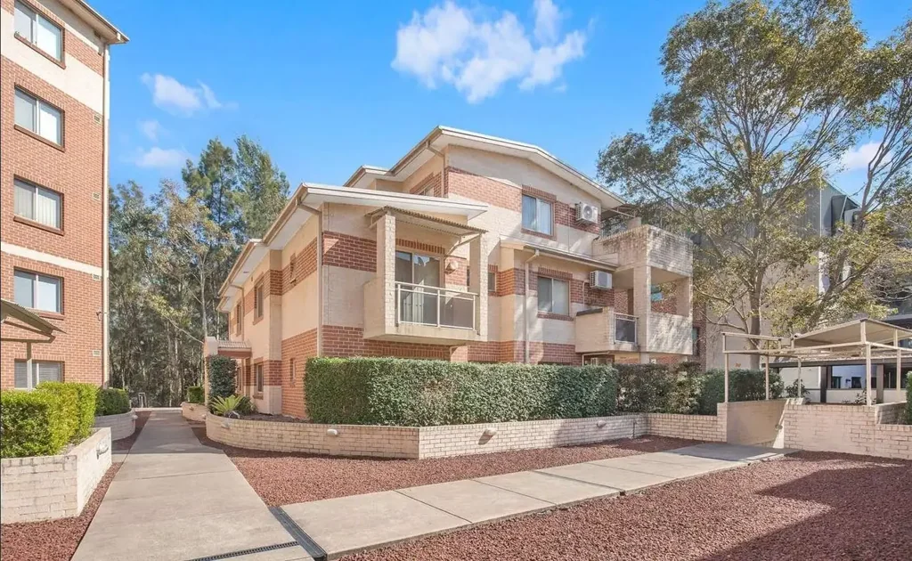 9/2 Wentworth Avenue, Toongabbie, NSW 2146