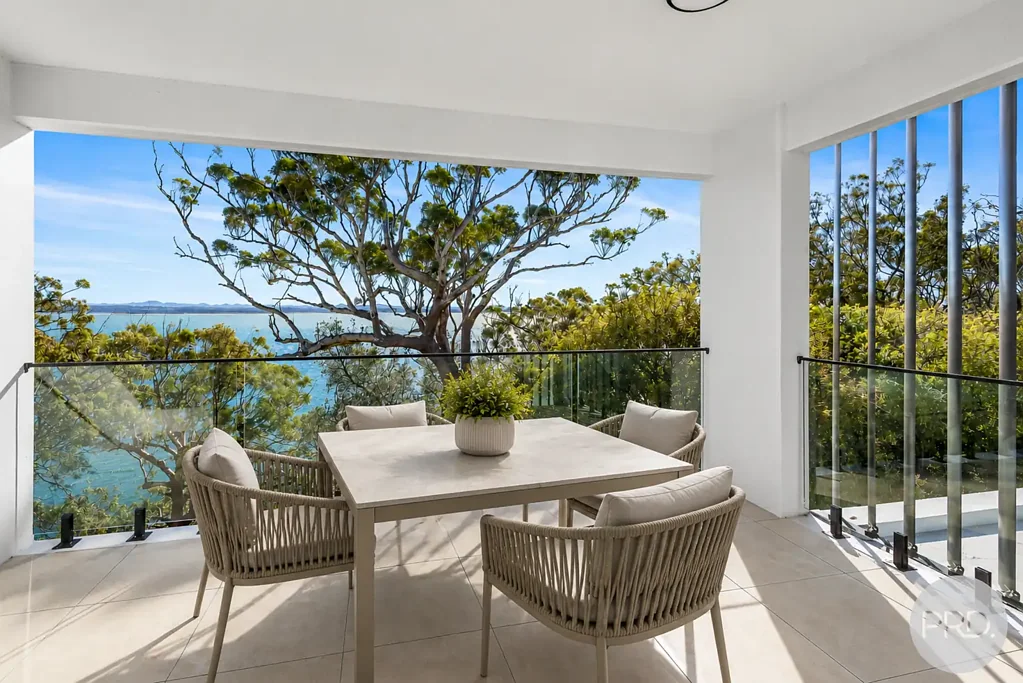 Nelson Bay 3房  An Exceptional New Residence Framed by Captivating Water Views