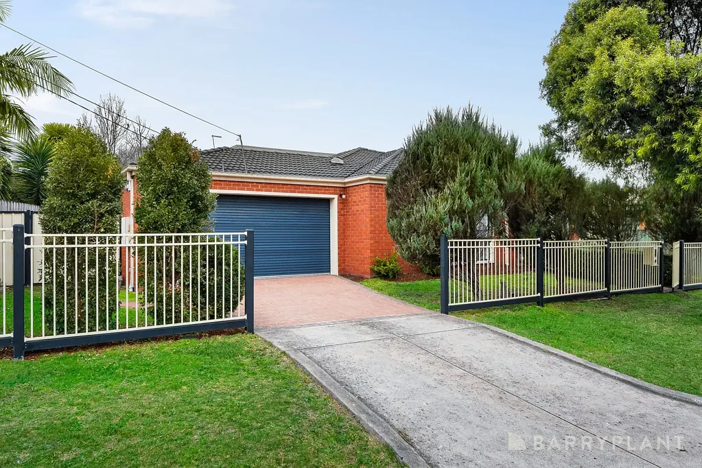 17 Mountain View Road, Kilsyth, VIC 3137