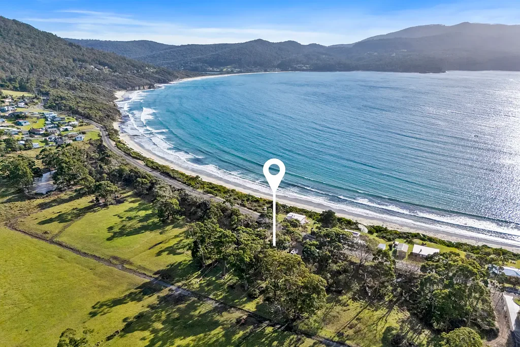 Eaglehawk Neck  EAGLEHAWK NECK - BLUE CHIP LOCATION OPPOSITE THE BEACH