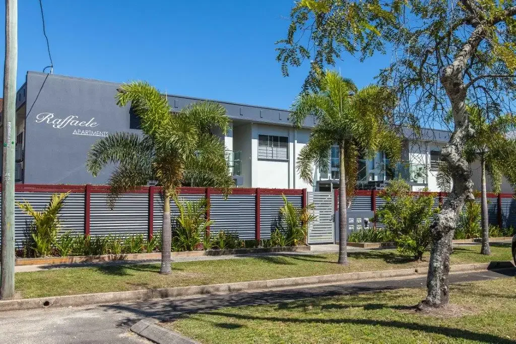 Secure & Convenient Living - Walking Distance to the Esplanade