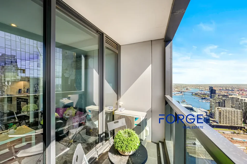 Melbourne 2침실 8% Rental Yield| CBD Gem at Upper West Side
