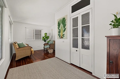 The Range 3 Bedroom STUNNING RENOVATION! HUGE 911m2 BLOCK. 3 GATE ACCESS.