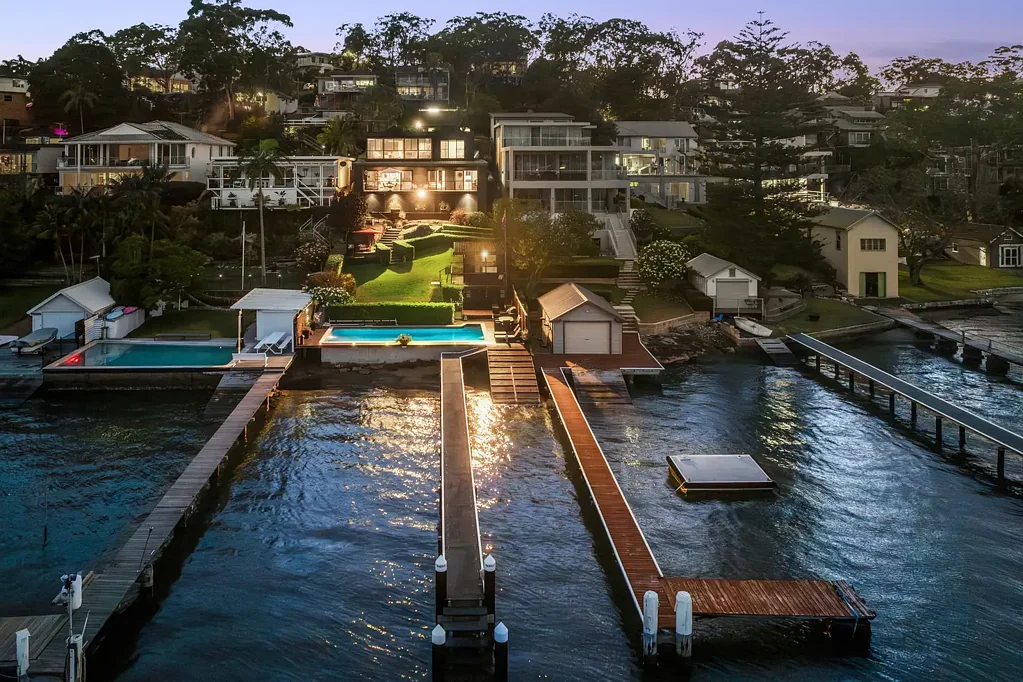 Oyster Bay 5ห้องนอน Waterfront Luxury