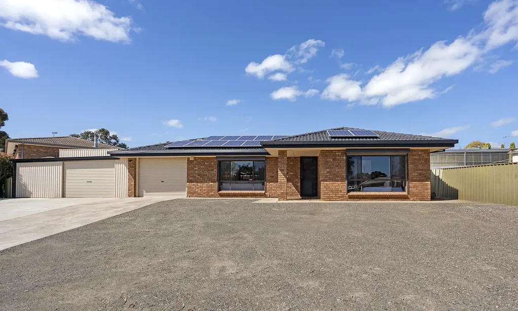 Craigmore 4Moenga Immaculate Family Home with Space, Style & Exceptional Entertaining