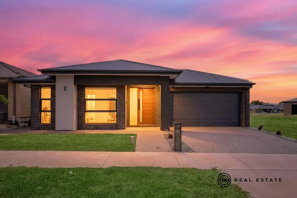 22 Montenegro Crescent, Mount Duneed, VIC 3217