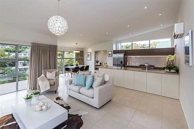 33D Hackthorne Road, Cashmere, Christchurch, 4 slaapkamers, 3 badkamers, House