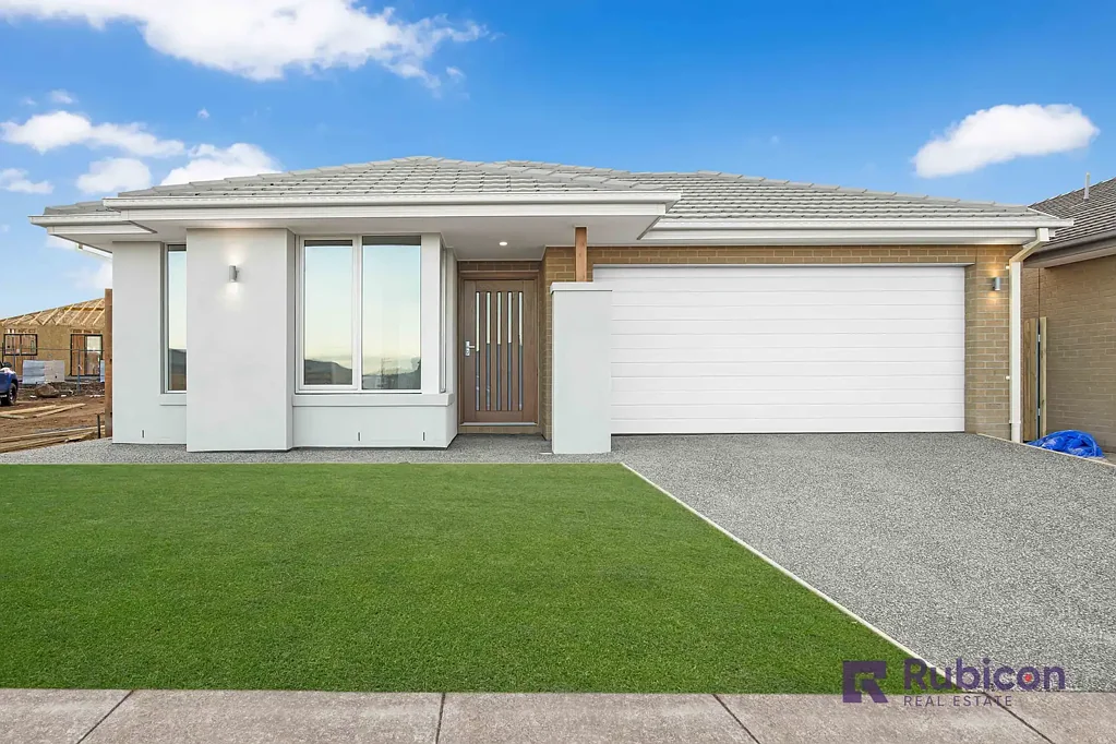 Brand New Family Home - Modern Living in Mambourin