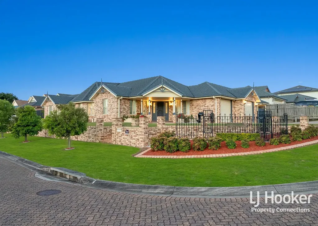 Murrumba Downs 4房 尊贵家庭生活，位于专属的 CASTLE HILL ESTATE PRESTIGIOUS FAMILY LIVING IN THE EXCLUSIVE CASTLE HILL ESTATE