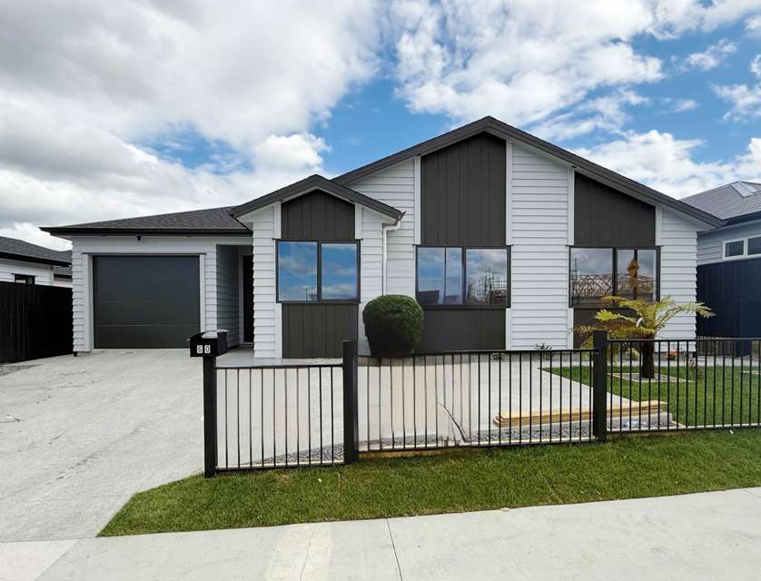 60 Tipu Crescent, Milldale, Rodney, Auckland, 5房, 3浴, 独立屋