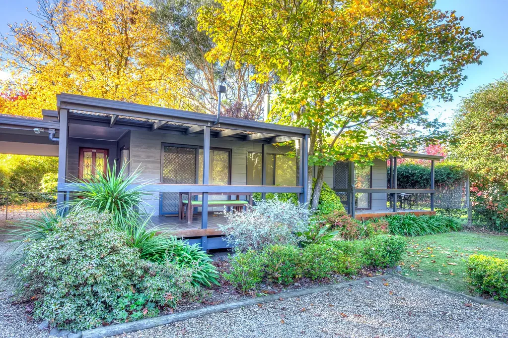 Bright 2房  Private Rail Trail Retreat Just Moments from Town