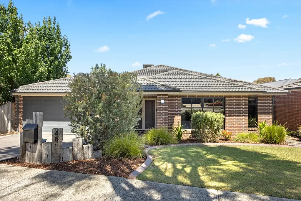 48 Yammerbook Way, Cranbourne East, VIC 3977