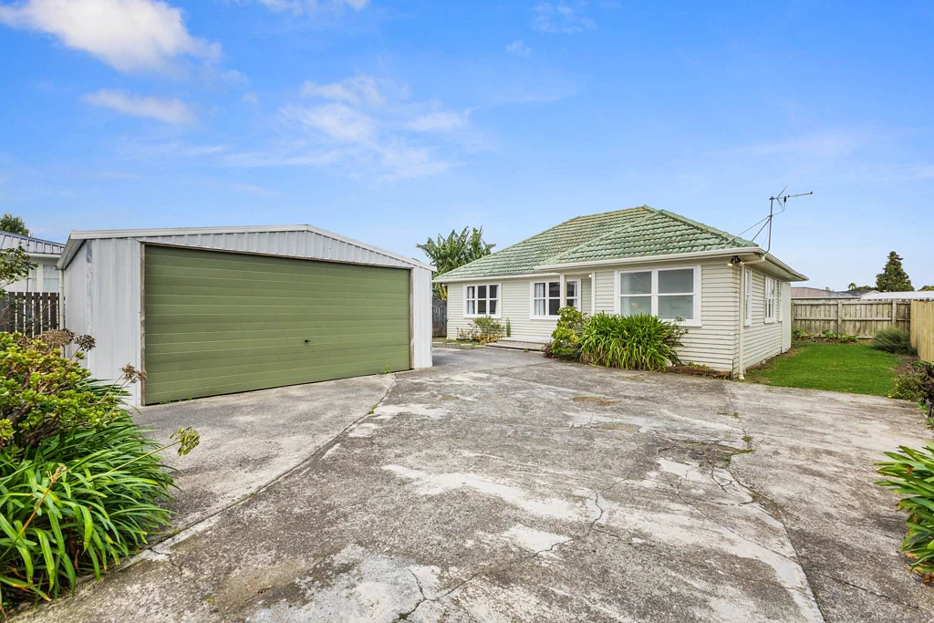 2/174 Russell Road, Manurewa, Manukau City, Auckland