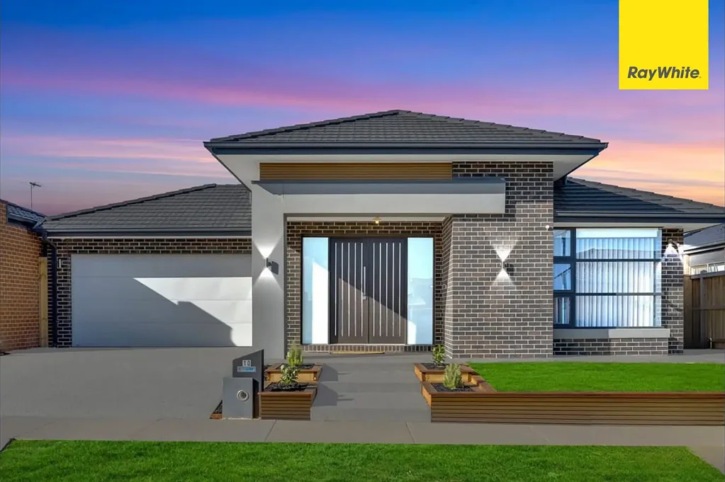 Weir Views 4房 Carlisle精筑新邸 512m²阔地 主卧套带水疗浴 主厨石岛台 正对商圈 公校环绕 光影充沛 Near-New Carlisle Masterpiece | 33sq Luxury Home With Three Living Zones!