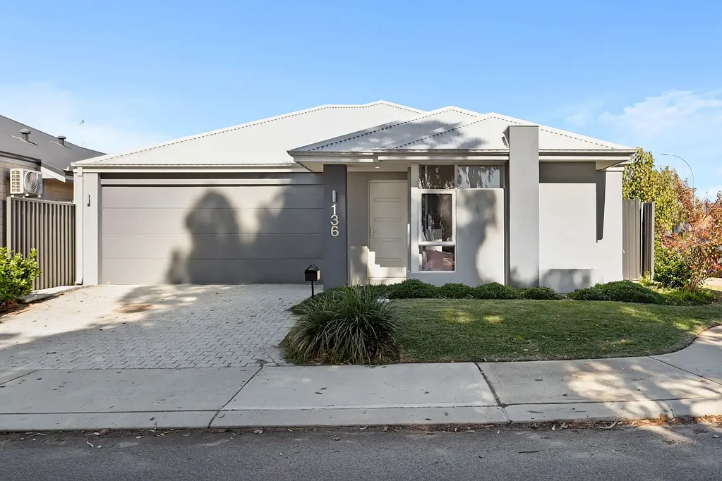 Aveley 3房  Opportunity Knocks in Aveley