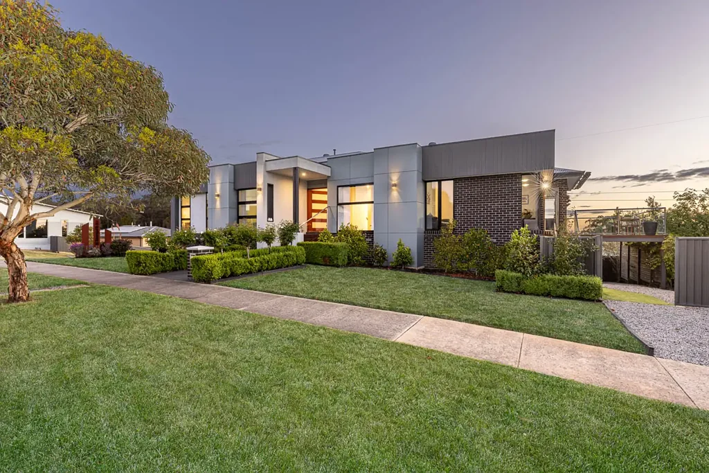 20 Holmsgarth Court, Brown Hill, VIC 3350