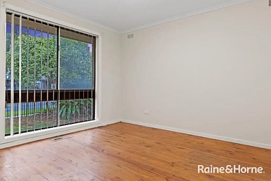 10 Tarlee Drive, Albanvale, VIC 3021, 3 Bedrooms, 1 Bathrooms, House