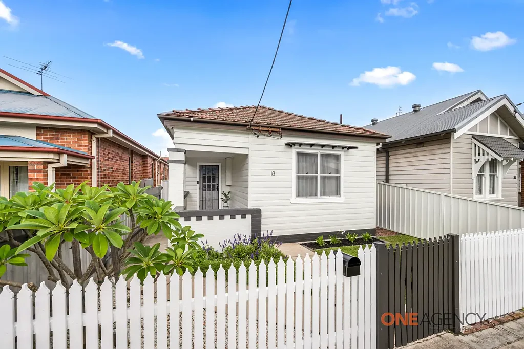 18 Baker Street, Mayfield, NSW 2304