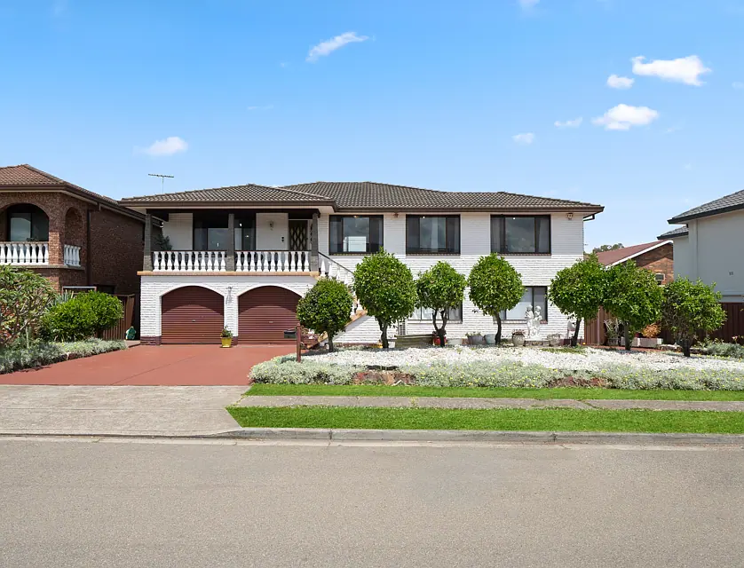 22 Langland Street, Wetherill Park, NSW 2164, 7 રૂમ, 5 બાથરૂમ, House