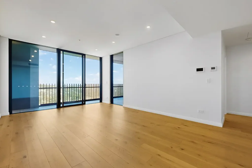 Stunning New Three Bedroom with Carspace Next to Metro Station