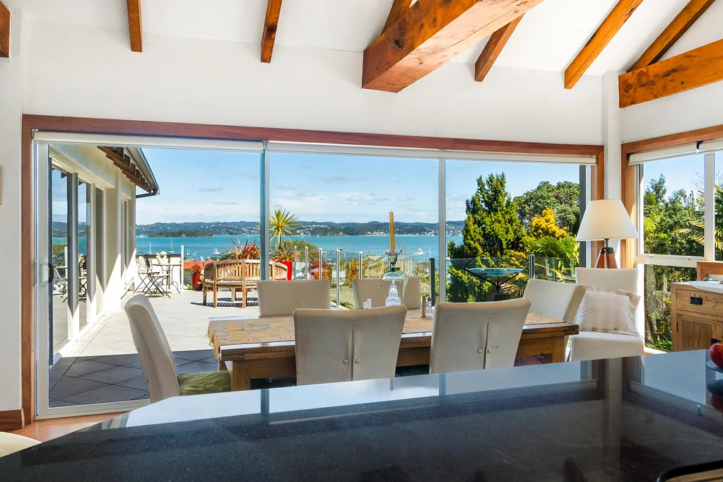 Russell 4 Bedroom Dual living, one incredible opportunity