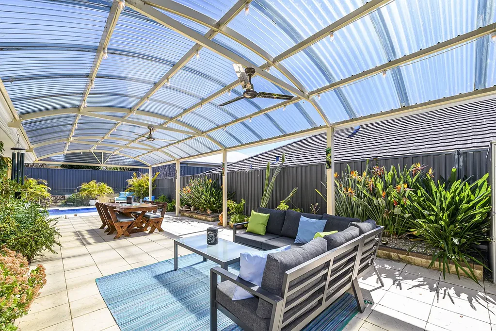 Aveley 4房  FIRST TIME TO MARKET – BIG ON SPACE, BIG ON LIFESTYLE, BIG ON FAMILY LIVING!