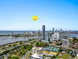 14E/10 Marine Parade, Southport