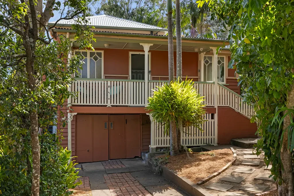 Moorooka 3Kwarto Deceased Estate - Character Cottage in Family-Friendly Location