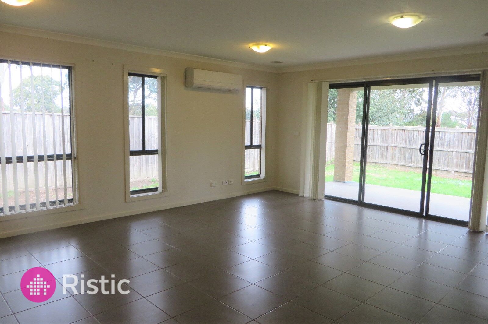 19 COOTAMUNDRA RD, DOREEN VIC 3754, 0房, 0浴, House