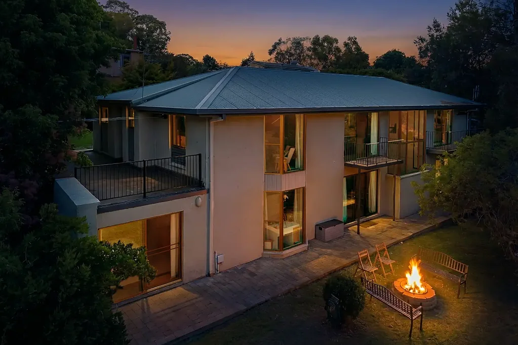 6 Bishop Crescent, Armidale, NSW 2350