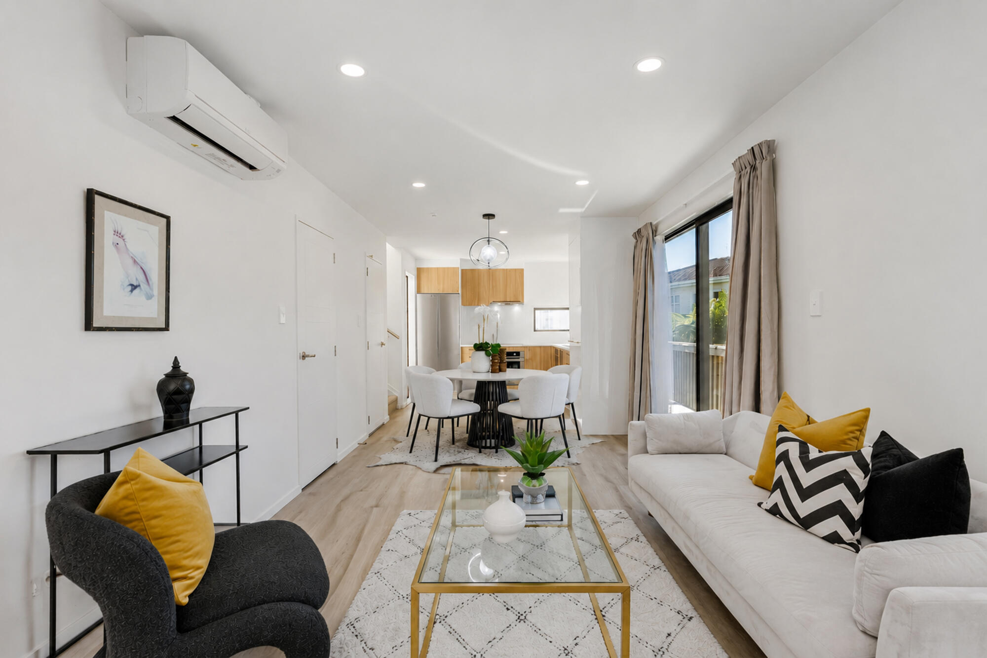 8/2 Wood Street, Papakura, photo 3