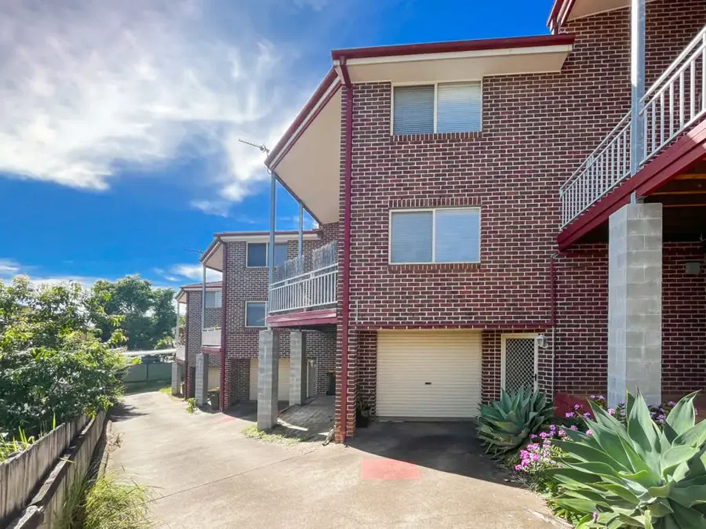 SPACIOUS JETTY TOWNHOUSE
