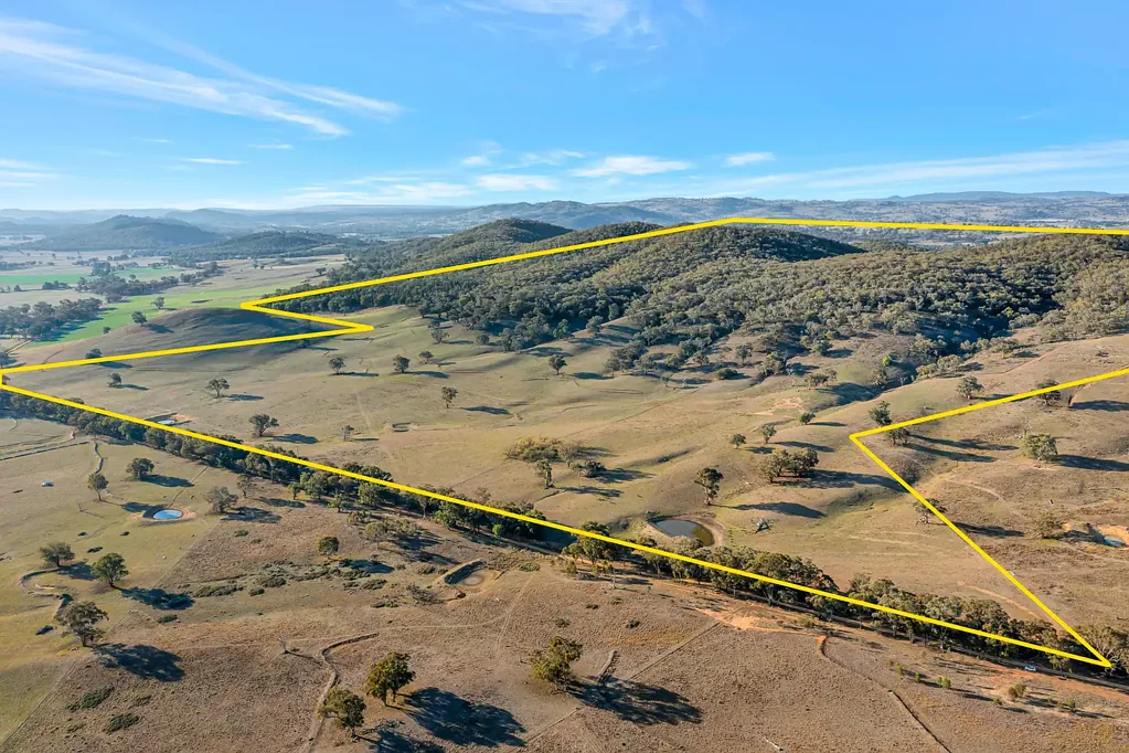 Mudgee  COUNTRY WITHOUT COMPROMISE