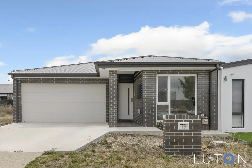 Stylish Home Offering Comfort and Convenience