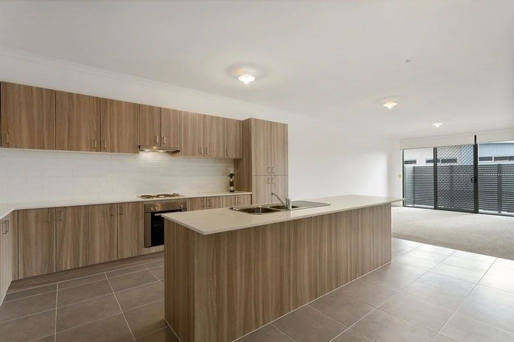 Modern Unit Living in a Convenient Location