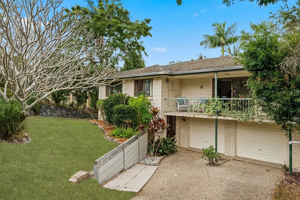 Chapel Hill 3房 静谧地段的多功能家庭住宅 Versatile Family Home in a Quiet Position