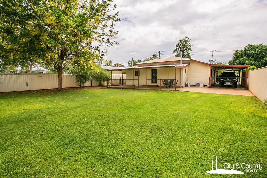 60 Buckley Avenue, Mount Isa, QLD 4825