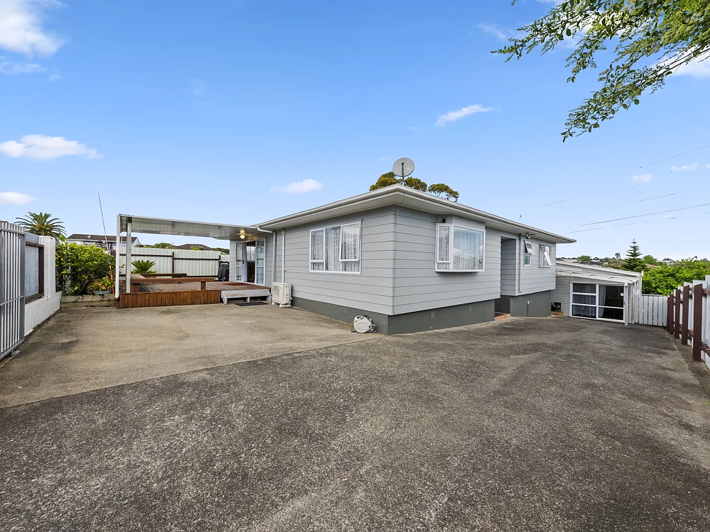 11 Caserta Place, Clover Park, Manukau City, Auckland