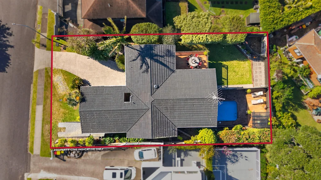 Browns Bay 4 Slaapkamer More than meets the eye - Final Viewings!