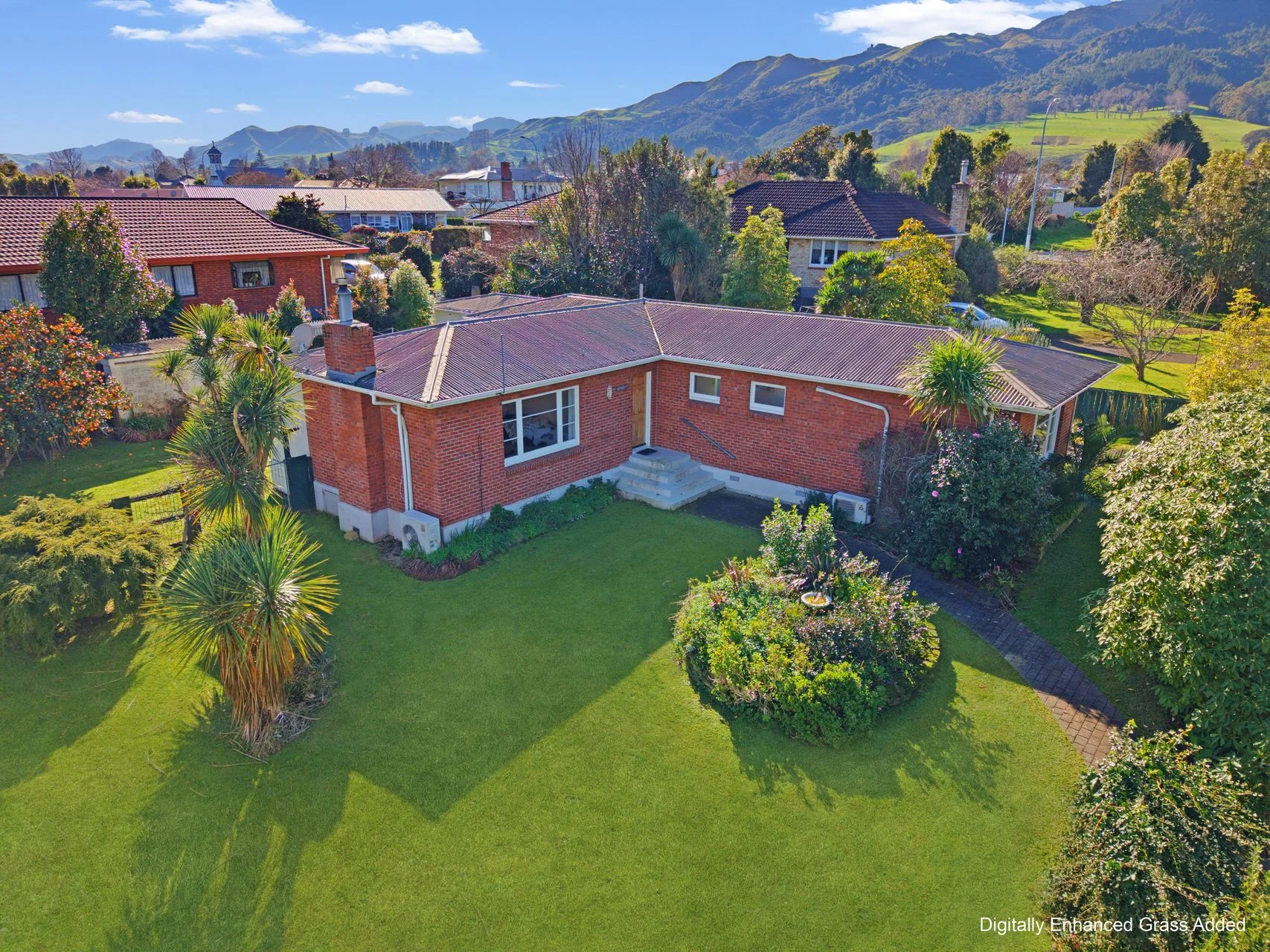 Te Aroha 2 Bedroom The Bones Are Good. The Possibilities Are Better.