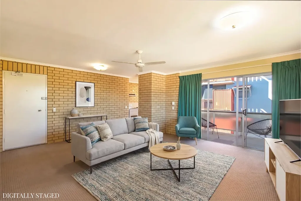 Maroochydore 2Kwarto 43 Years Loved - Will be sold this Sunday at 10am