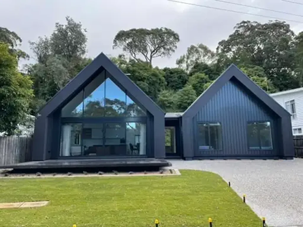 50 Beach Road - Brand New Fully Furnished Coastal Home