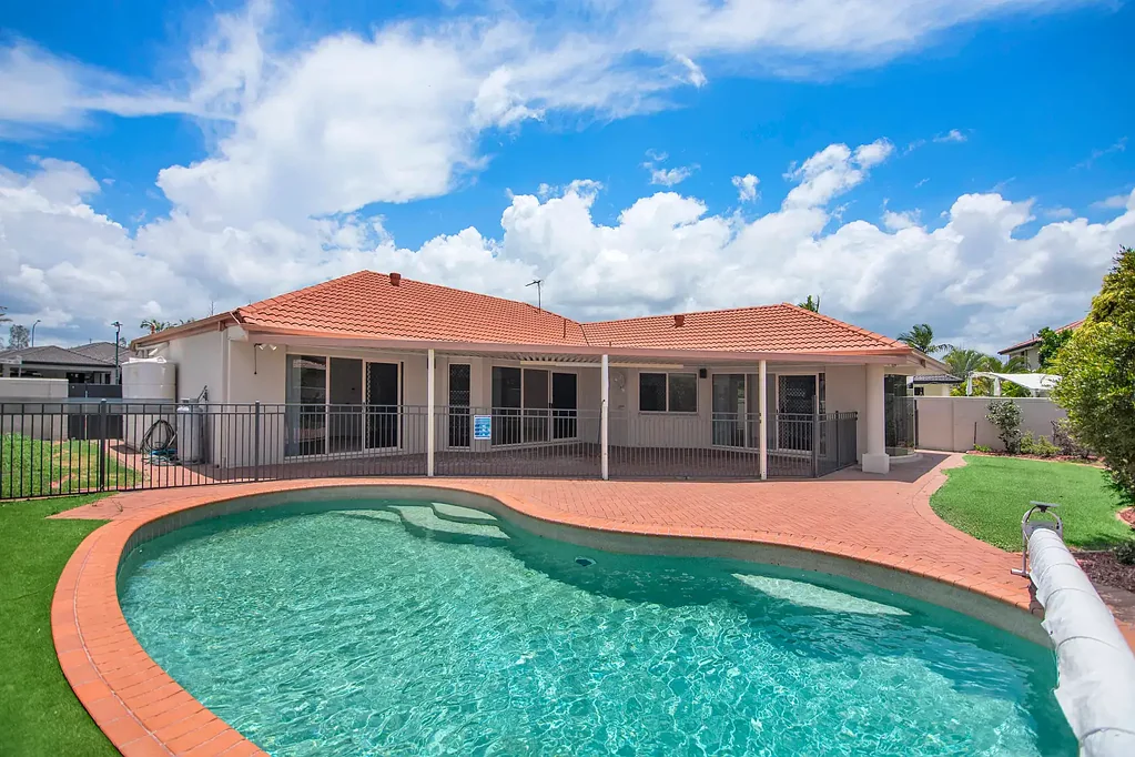 Helensvale 4 Bedroom Monterey Keys Lifestyle – Investment Opportunity
