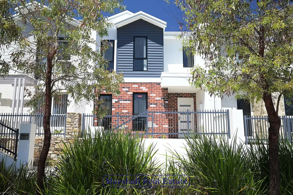 3x2 +Study -Modern Townhouse