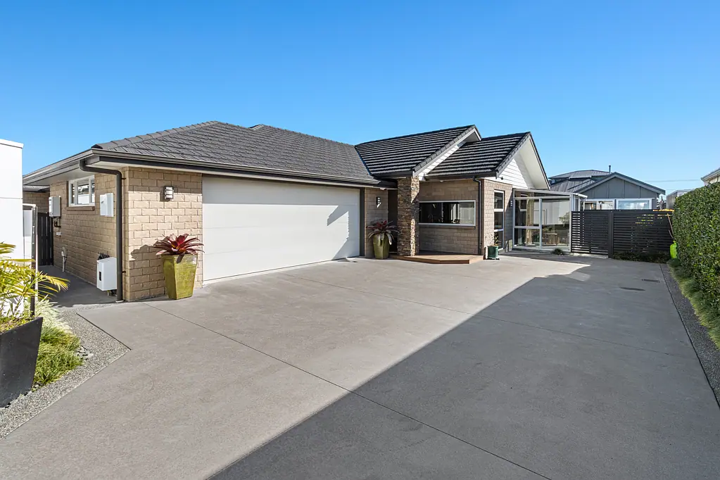 8 Webster Street, Westown, New Plymouth, Taranaki