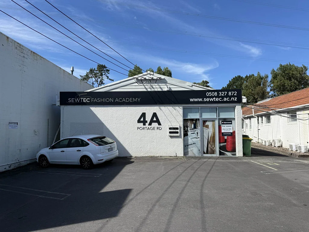 New Lynn PORTAGE ROAD OFFICE OPPORTUNITY