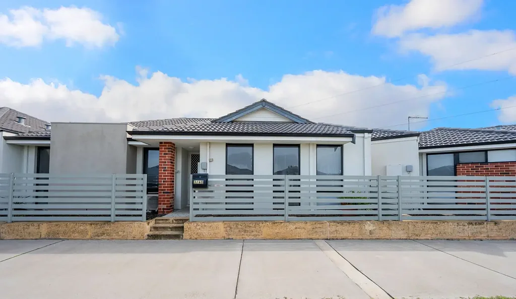 3/40 Limestone Rise, Piara Waters, WA 6112