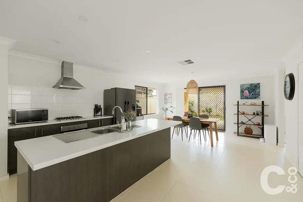 Wellard 3 Slaapkamer Stylish Living in the Heart of Emerald Park!